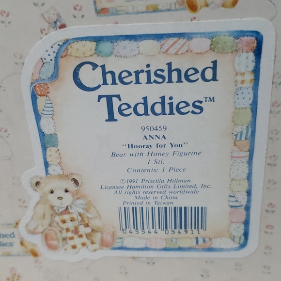 Cherished Teddies, Anna - Picture 6 of 6
